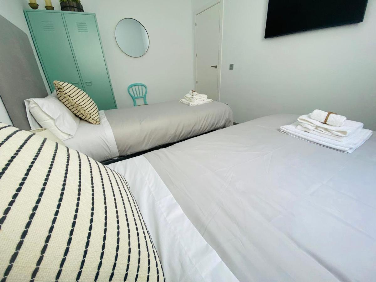Bonito Apartamento De 2 Habitaciones Con Terraza Málaga Buitenkant foto